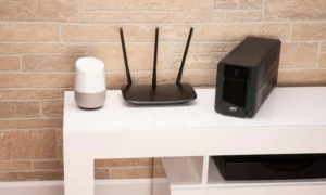 Onduleur BACK-UPS 750VA 230V AVR Interactivité de ligne, prises FR